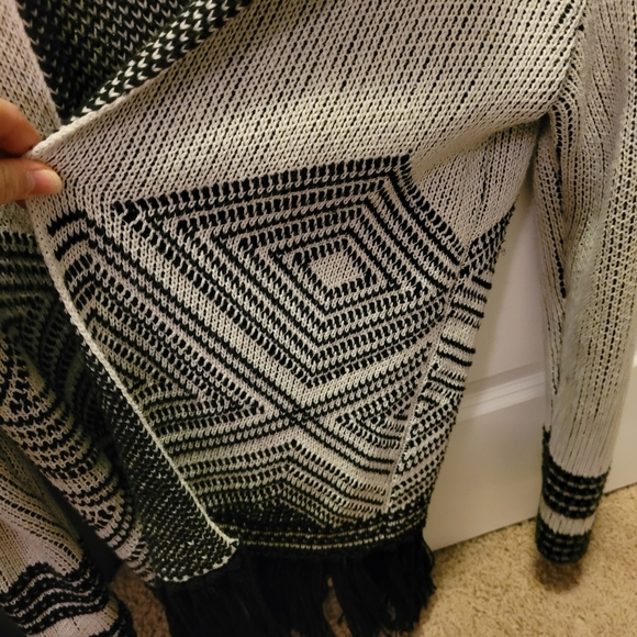 Banana republic sweater - Picture 2 of 6